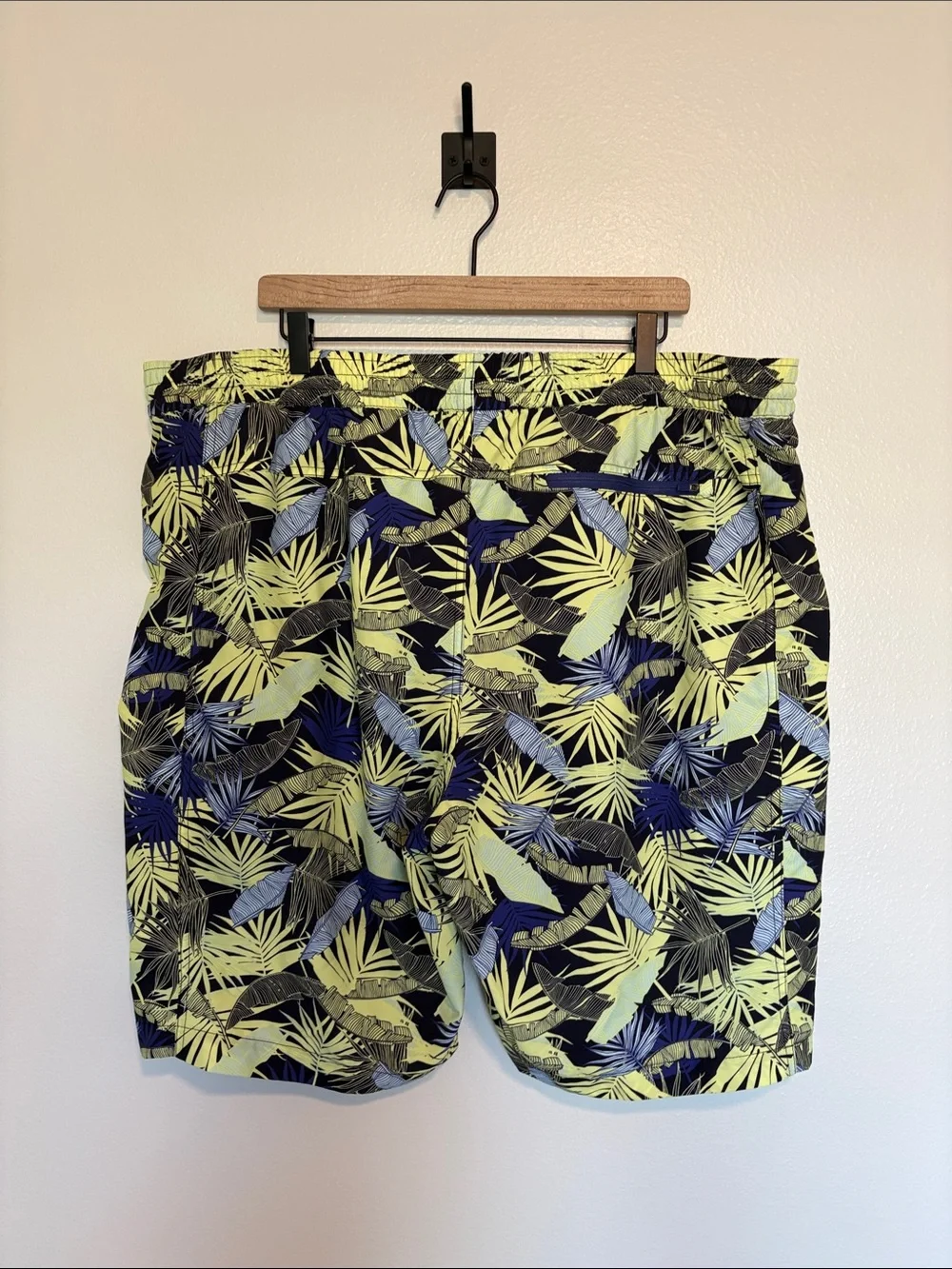 Duluth Trading Co excellent preowned